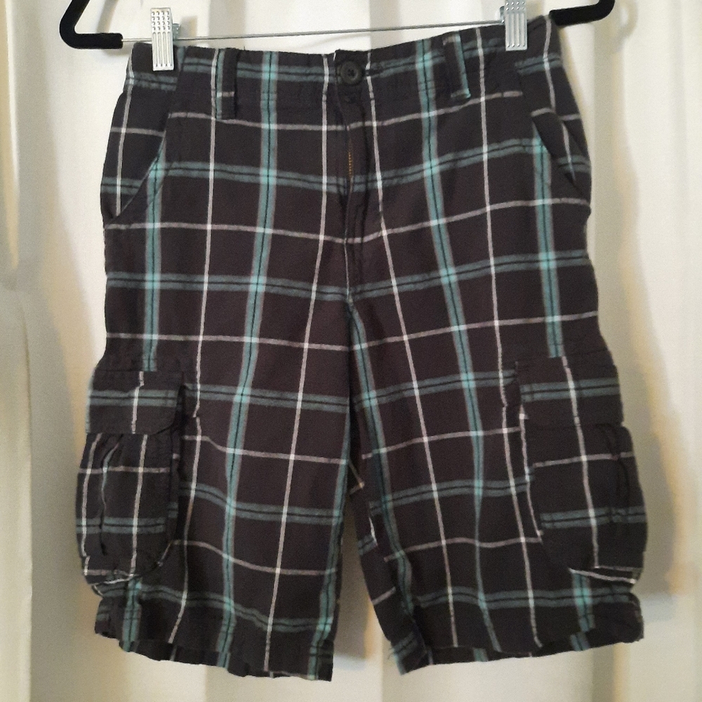 Boys Urban Pipeline Plaid Cargo Shorts Size 14